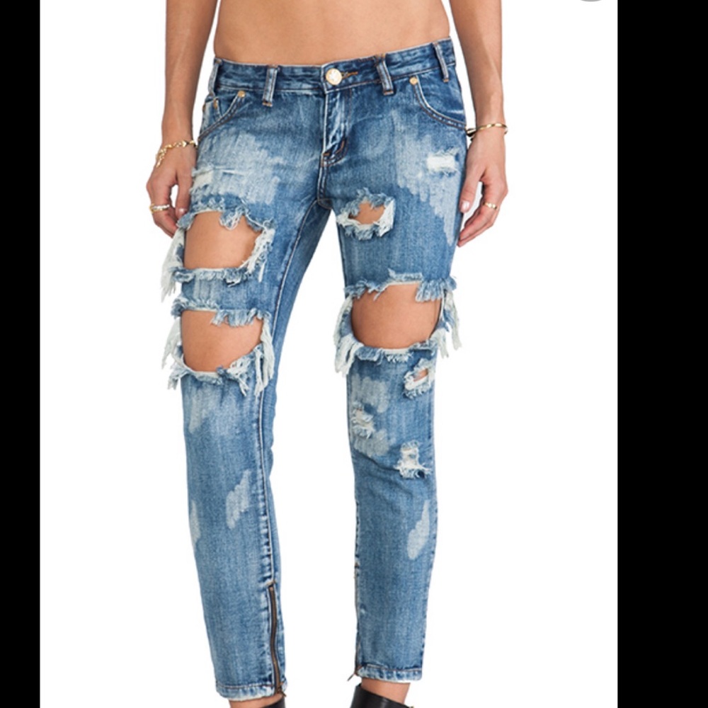 One teaspoon trashed free birds !!